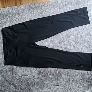Lululemon leggings with pockets